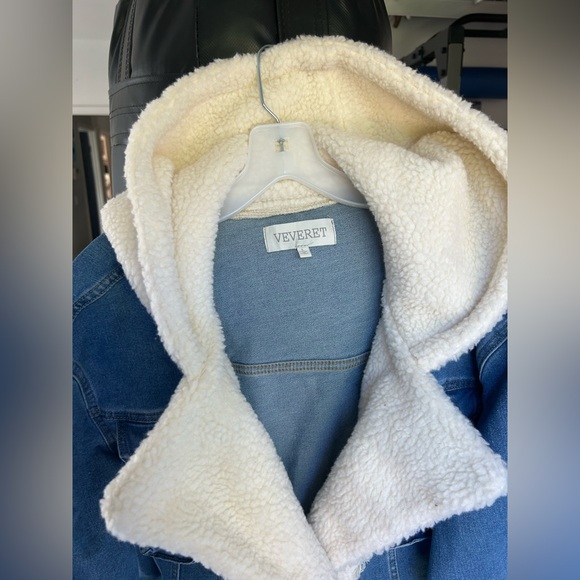 Vervet Blue Denim Jacket with White Sherpa Lining - Picture 7 of 16
